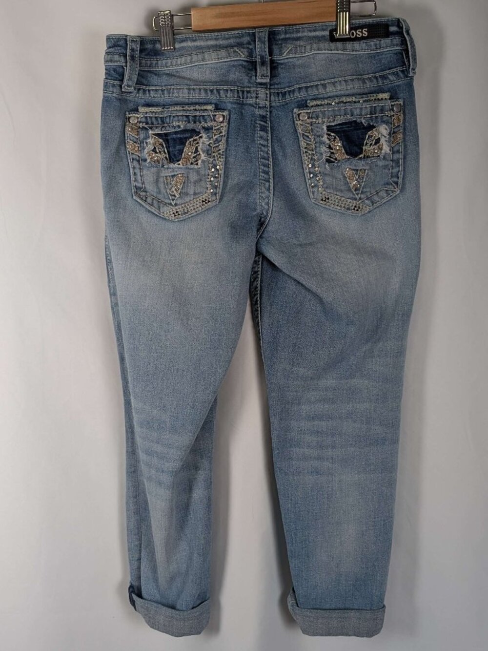 Vigoss Light Wash Denim Capri Jeans Heritage Fit Size 5/6 Distressed Pockets
